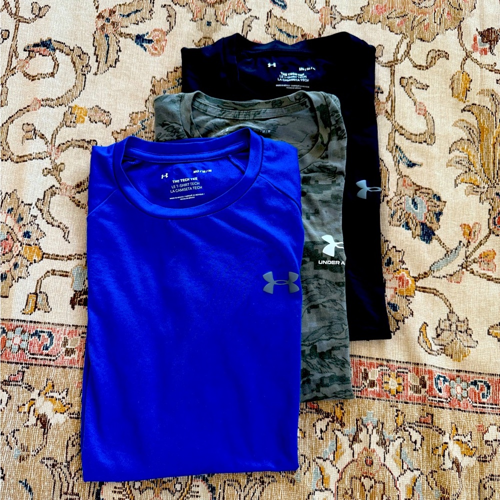 Under Armour Men's Short Sleeve Tees Bundle - Blue, Camouflage, Black